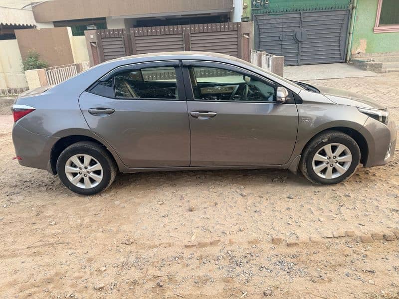 Toyota Corolla Altis 2016 3