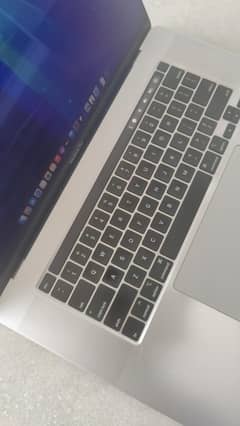 MacBookPro 16" - 2019 - i9 - 16GB/1TB