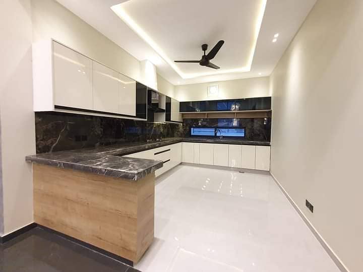 One Kanal Brand New Designer Portion Available For Rent Beautiful Location 3