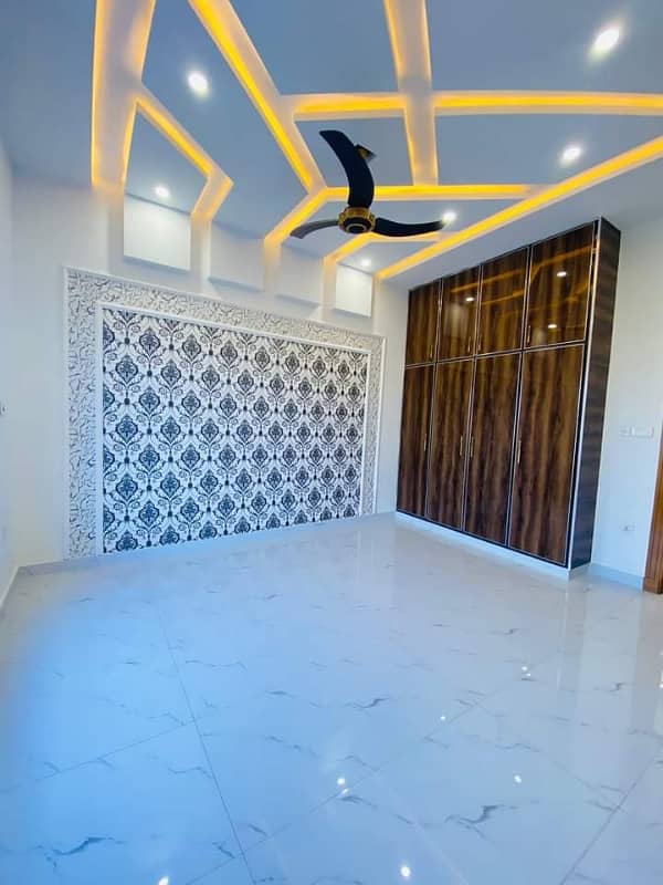 kanal Brand New Designer House for Rent Beautiful Location 7