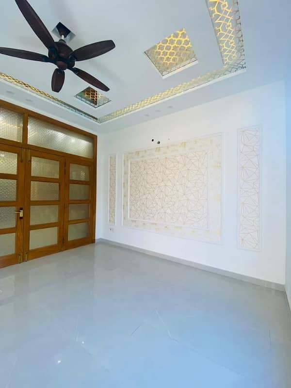 kanal Brand New Designer House for Rent Beautiful Location 17