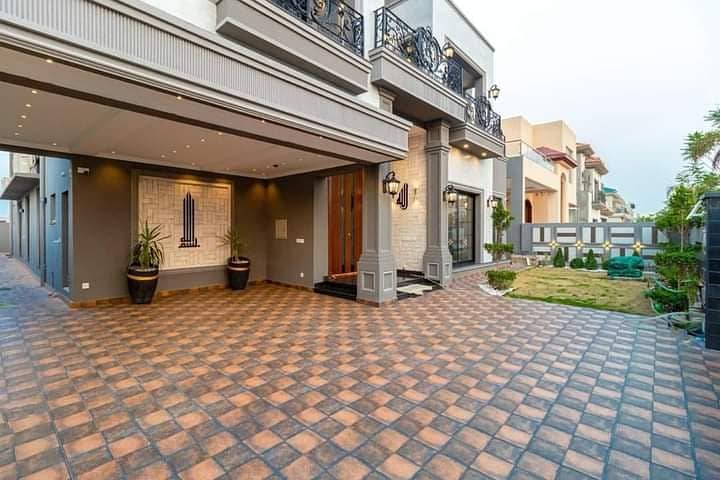 One Kanal Upper Portion Brand New House Beautiful Location 7