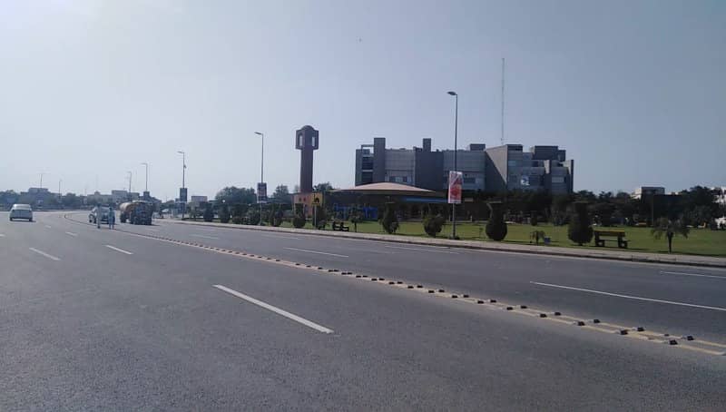 1 kanal Residential Plot For Sale In bahria Orchard - Central District Phase 1 Raiwind Road Lahore 0