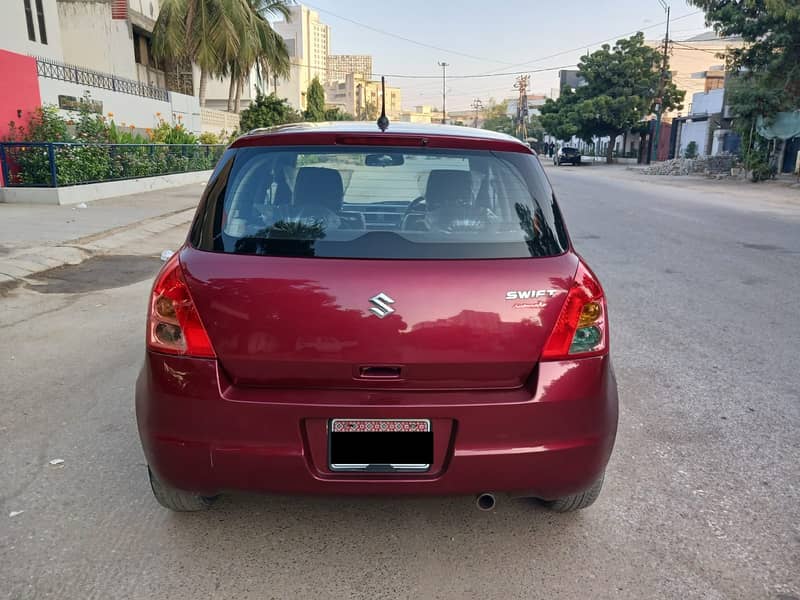 Suzuki Swift 2018 DLX 3