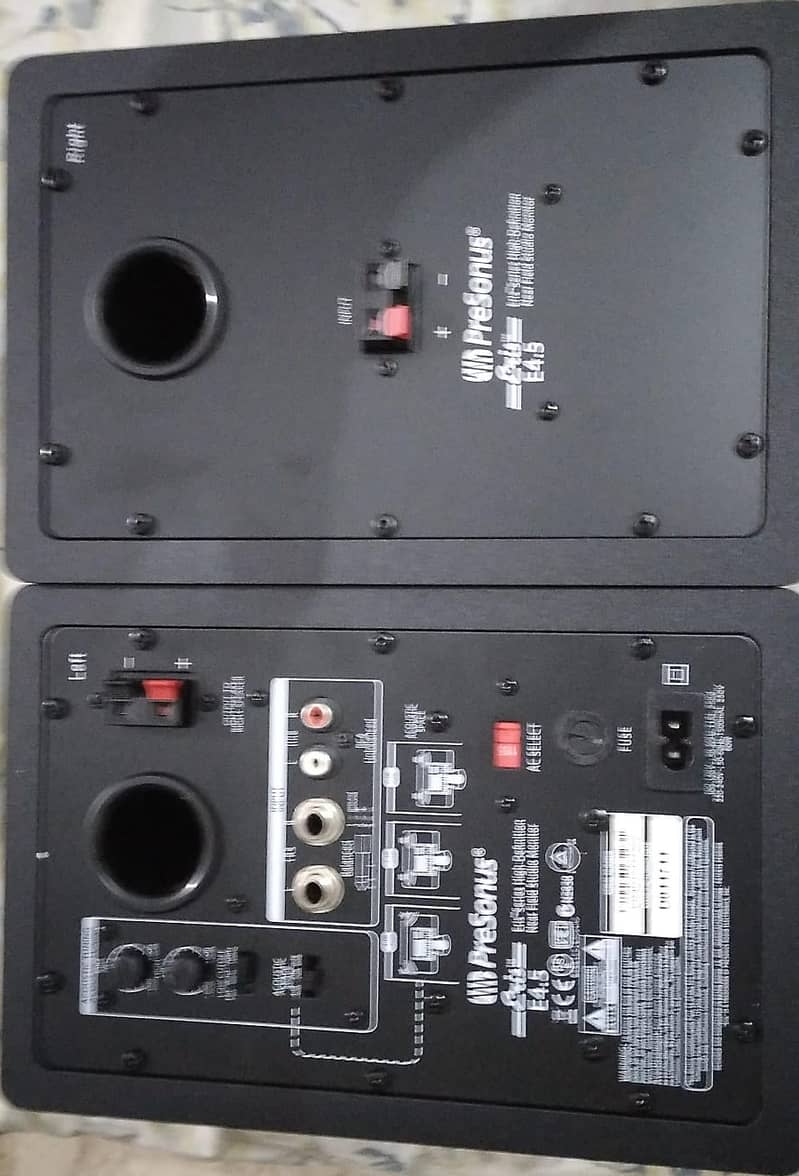 Studio Moniters ( PreSonus Eris E4.5 inch) 8