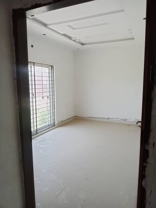 4.33 MARLA SEMI FINISH HOUSE IN PHASE 1 GAS AVAILABLE OR LDA APPROVED AREA FOR SALE 2