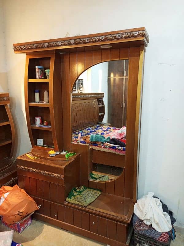 bed 2 side tebl kapro wali almari dressing table bartan wali almari 3