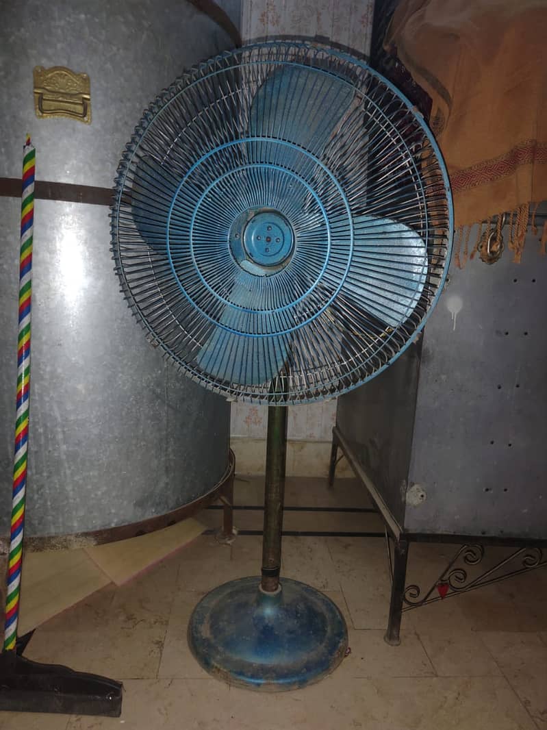 3 Door Iron Safe Almari + 25 Maan Drum For Wheat (Bharola) + Table Fan 3