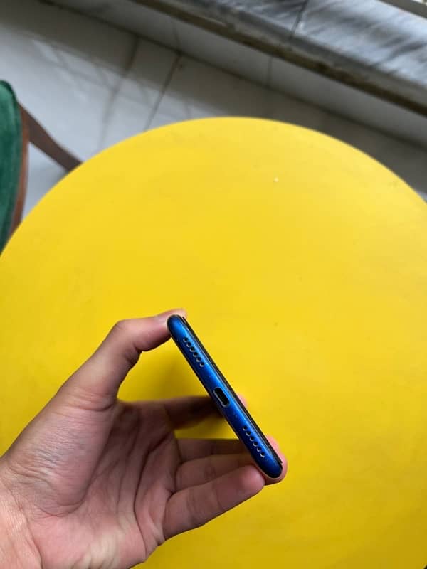 Huawei Y7 Prime With Original Charger 2