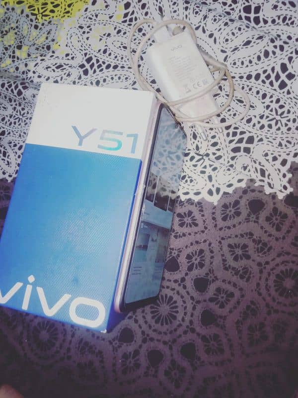 Vivo y51 4Gb ram 128 rom complete saman 3