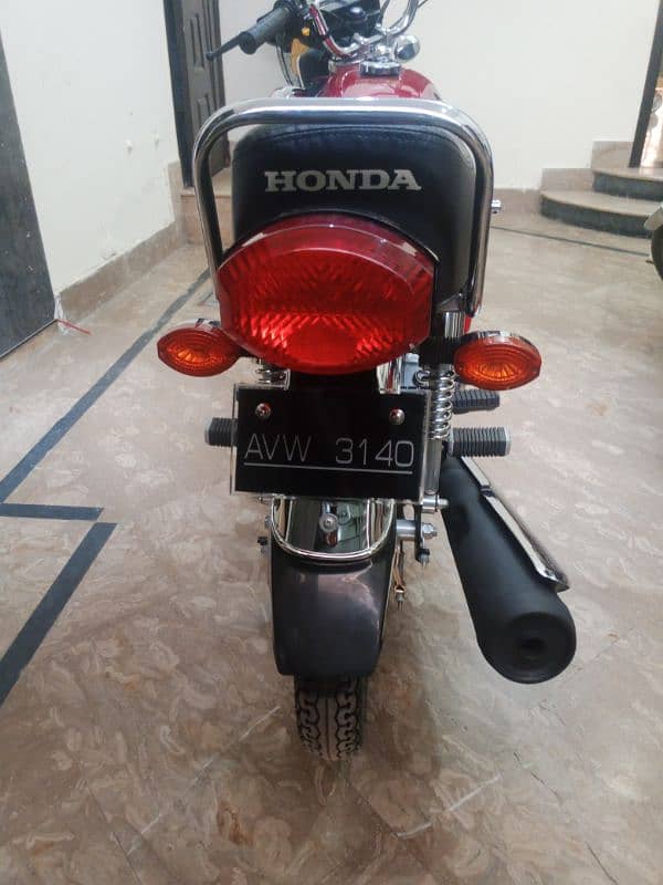 Honda 125 4