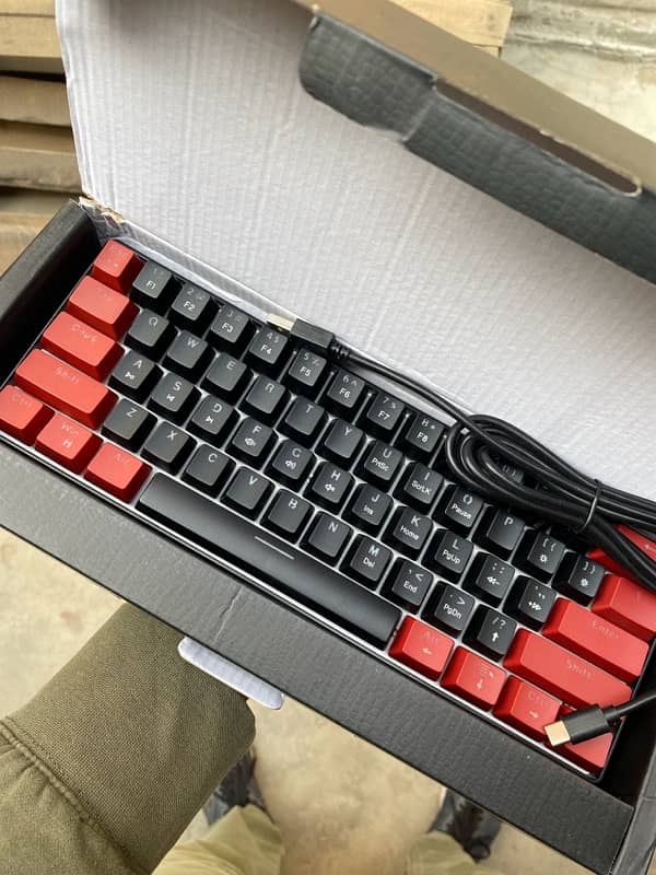 hysc v900 compact mechanical keyboard 3