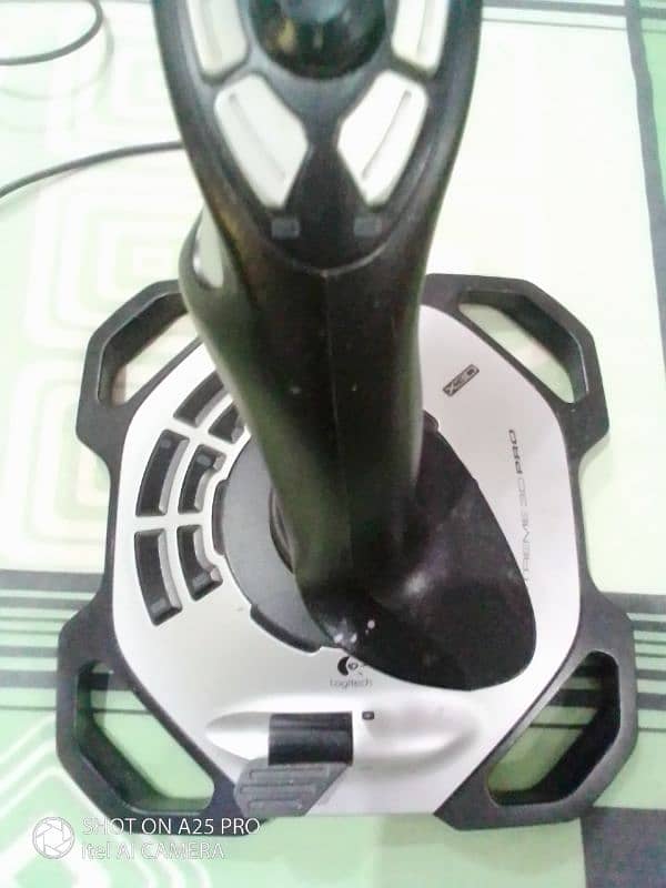 Logitech extreme 3d pro flight stick 4