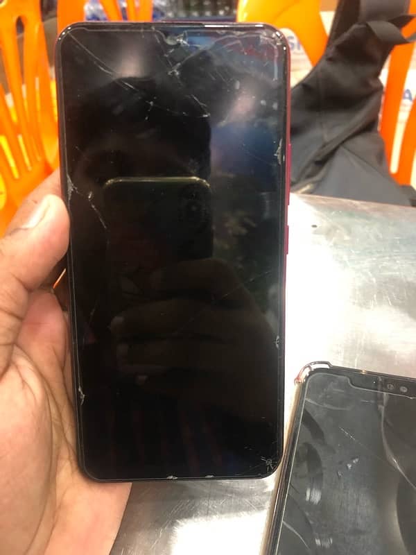 Pta approve Vivo y17 6/128Gb 10/8 condition with big battery timing 1