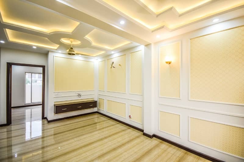 5 Marla beautiful location lower portion available for rent in formanites Housing scheme block- A LAHORE 2