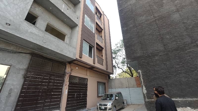 Premium 700 Square Feet Flat Is Available For sale In Jail Road 2