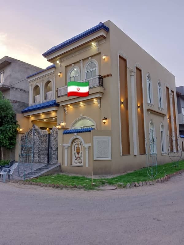 5 MARLA BRAND NEW LUXURY SPANISH ELEVATION DESIGN CORNER HOUSE AVAILABLE FOR SALE IN FORMANITES HOUSING SCHEME BLOCK -E LAHORE. 3