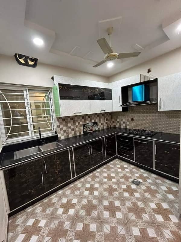 7 Marla Slightly Used House For Sale In Umer Block Phase 8 Bahria Town Rawalpindi 9