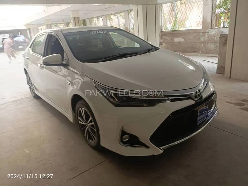 Toyota Corolla Altis 2021 Grande 1