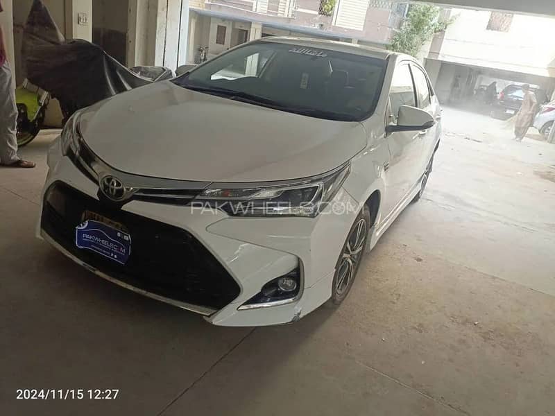 Toyota Corolla Altis 2021 Grande 2