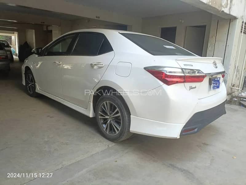 Toyota Corolla Altis 2021 Grande 4