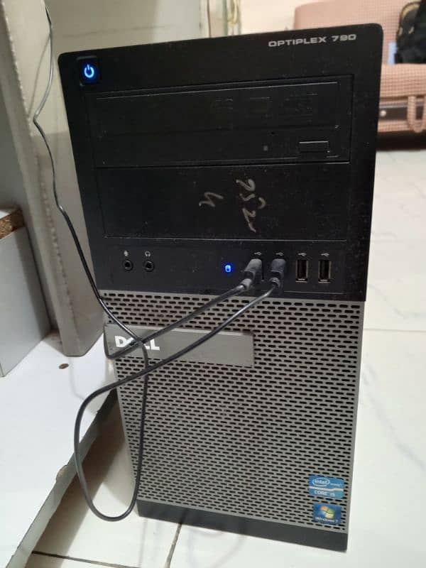 full Gaming PC Setup 8GB RAM , 1TB hard Disk, Graphic Card (2GB) 3