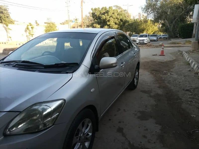 Toyota Belta 2009/2015 1