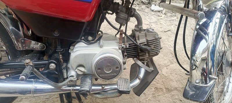 Honda CD 70cc. 03004134410 4