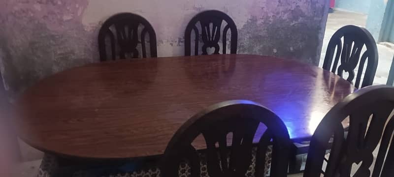 dinning table with 5 chairs 1