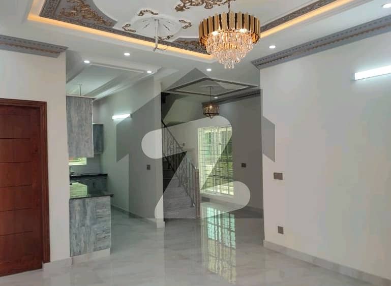 A Palatial Residence For Sale In Wapda Town Phase 1 - Block J3 Lahore 13