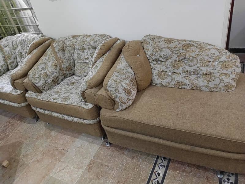 7-Seater Sofa Elegant– Must See! 5