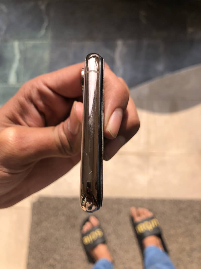 Iphone xs 64 gb panel changed battery health 77 percent 3