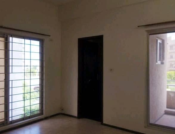 Fair-Priced 10 Marla House Available In Askari 11 - Sector B 3