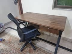 Very good condition table and chair