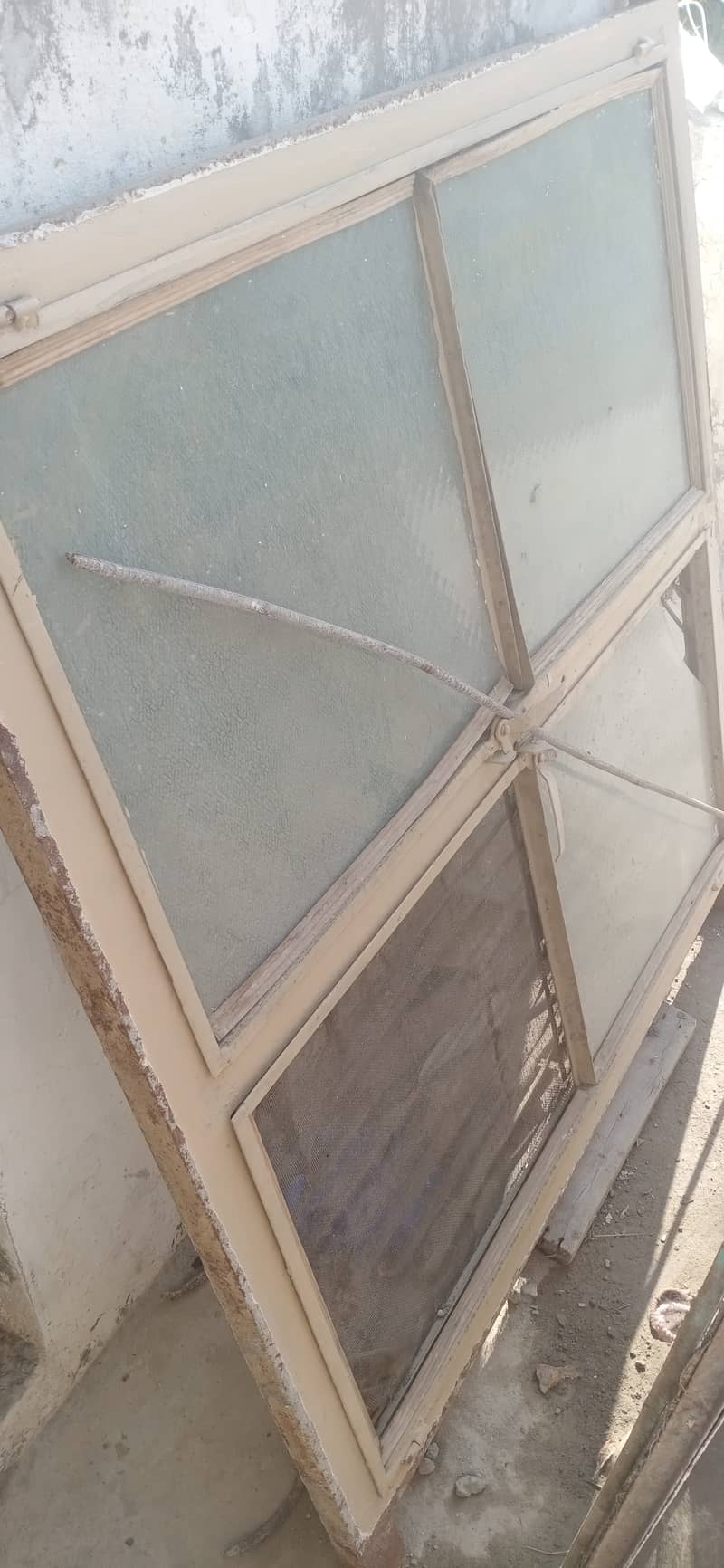 window use very good condition 3