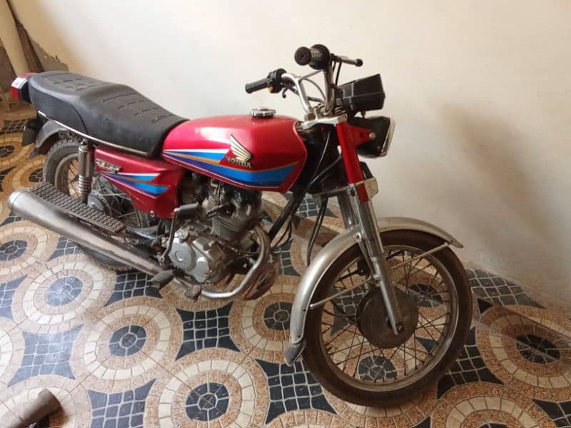 Honda 125 Genuine Condition 0