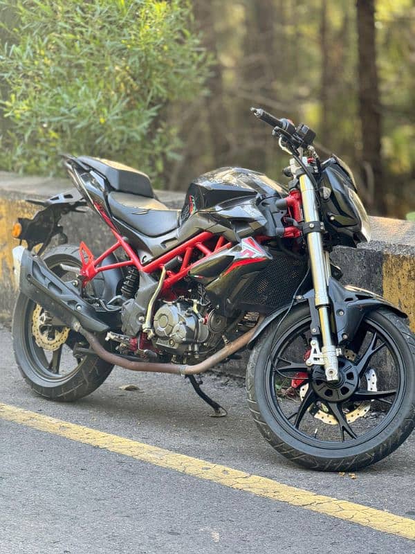 Benelli TNT 150i 2019 model Islamabad registered 14