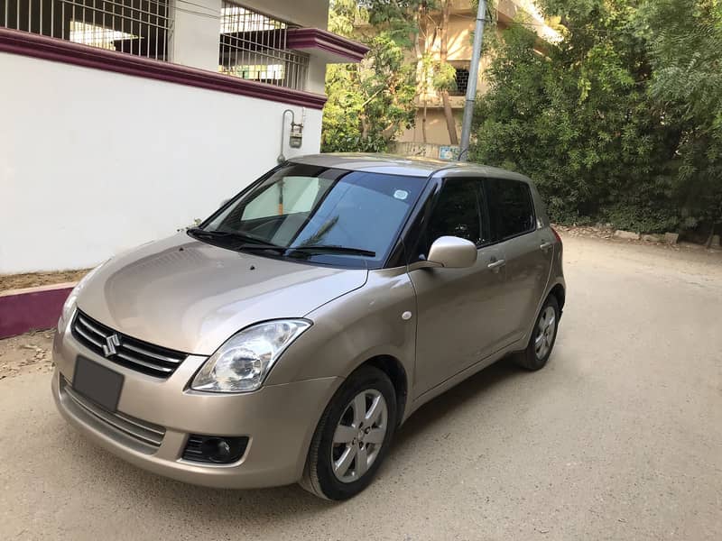 Suzuki Swift 2014 DLX Automatic. . Outclass Mint Condition. 2