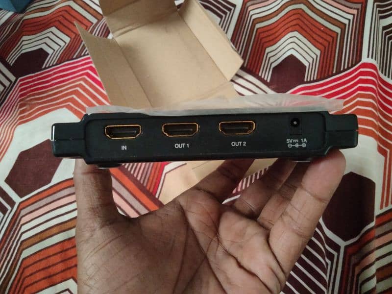 2 way  HDMI SPlITTER 4