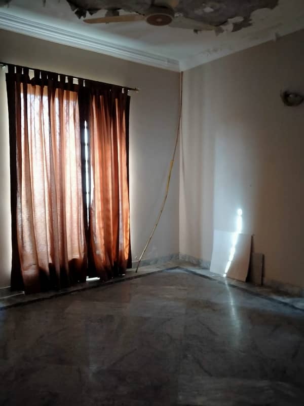 Officer Colony Number 2 Madina Town Faisalabad Vip Location 10 Marla Double Storey House For Rent 20