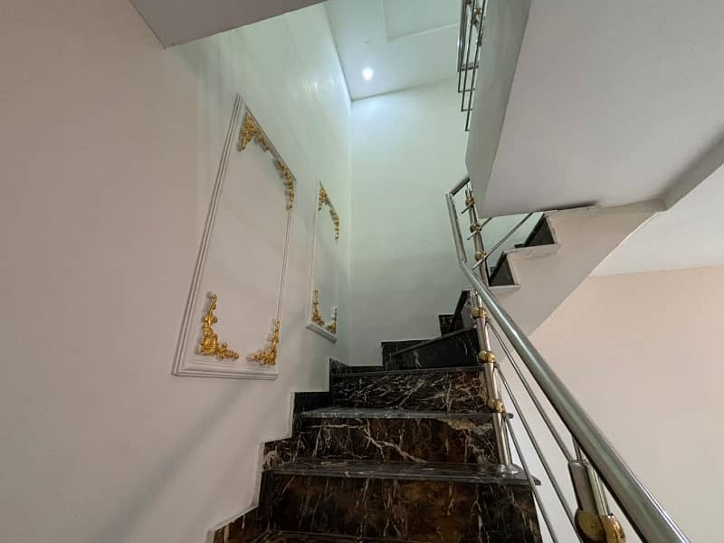 Triple Storey 5 Marla House For Sale In Central Park - Block A1 Lahore 4