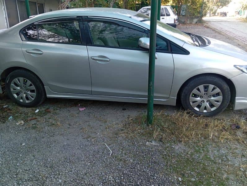 Honda Civic VTi 2013 3