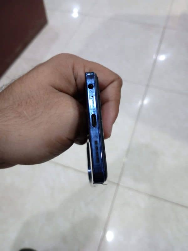 Infinix Hot 40i 5