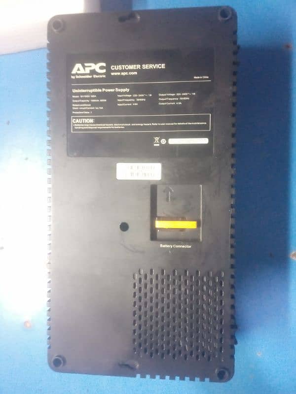 Apc 600watts computer UPS 2