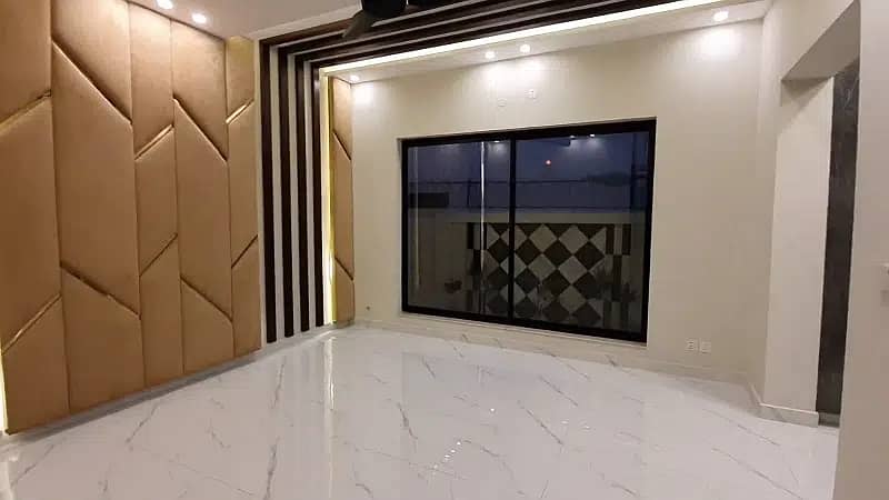 5 Marla 2 Bed Room Uper Portion In Gulraiz near Bahria Town 5