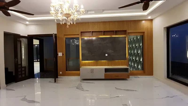 5 Marla 2 Bed Room Uper Portion In Gulraiz near Bahria Town 8