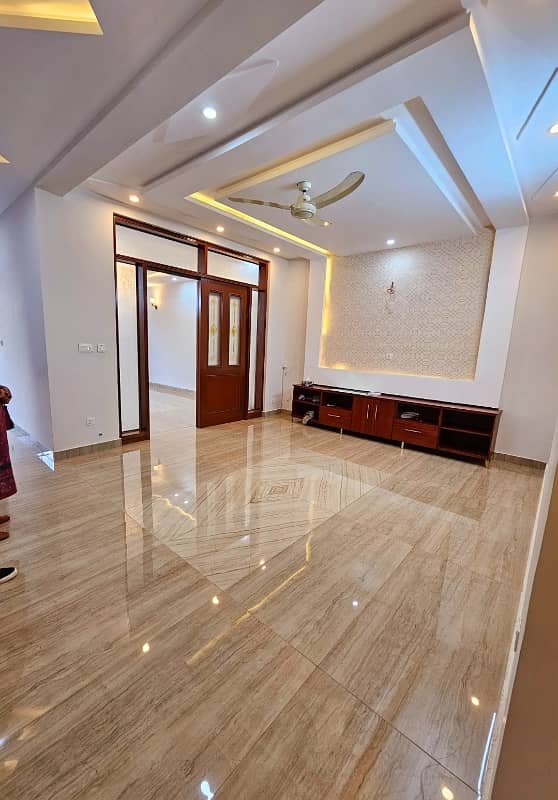 9 Marlas Luxurious Ground floor Available in G-14/4 0