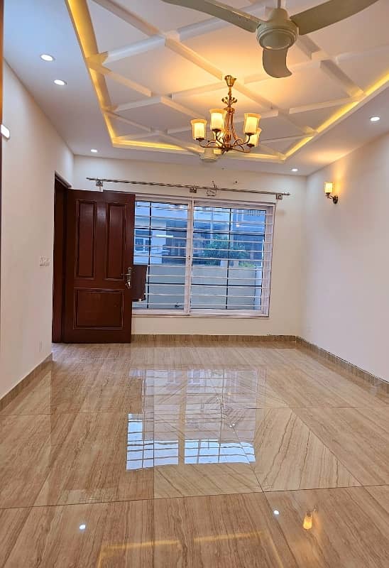 9 Marlas Luxurious Ground floor Available in G-14/4 5