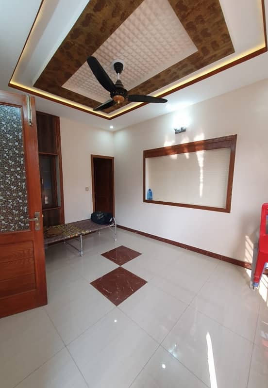 4 Marlas Upper Portion All Facilities Near Kashmir Highway G-13/1 9