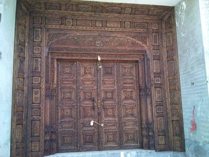 Antique main entrance doors 2